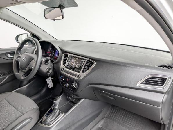 Hyundai Solaris II Рестайлинг с пробегом 2022 года, цена 1 670 000 рублей, 79311 км, седан, Автокод Объявления
