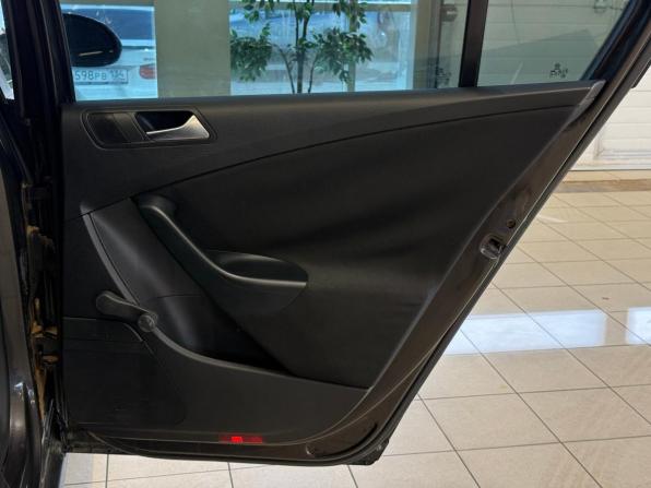 Volkswagen Passat B6 с пробегом 2010 года, цена 870 000 рублей, 211000 км, седан, Автокод Объявления