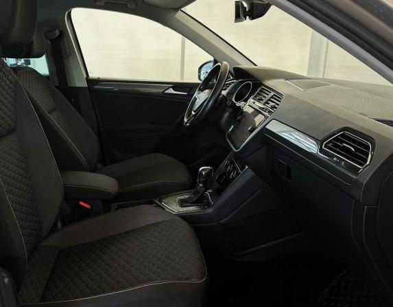 Volkswagen Tiguan II с пробегом 2018 года, цена 2 220 000 рублей, 98112 км, внедорожник, Автокод Объявления