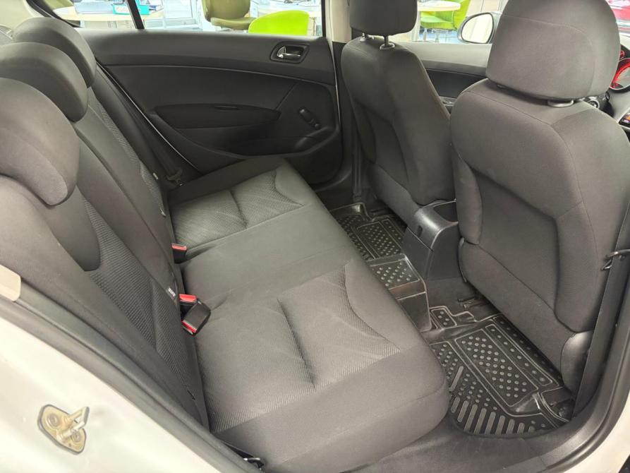 Peugeot 408 I Киров  - изображение 10