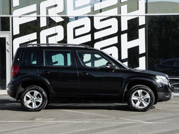 Skoda Yeti I с пробегом 2012 года, цена 930 000 рублей, 111744 км, внедорожник, Автокод Объявления