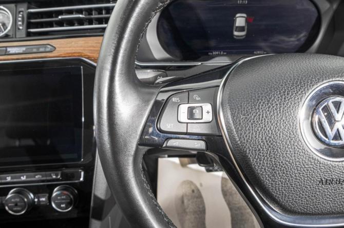 Volkswagen Passat B8 с пробегом 2017 года, цена 2 049 000 рублей, 43000 км, седан, Автокод Объявления