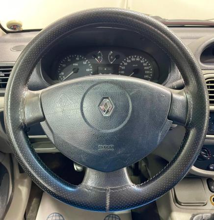 Renault Symbol I Рестайлинг с пробегом 2004 года, цена 95 000 рублей, 354844 км, седан, Автокод Объявления