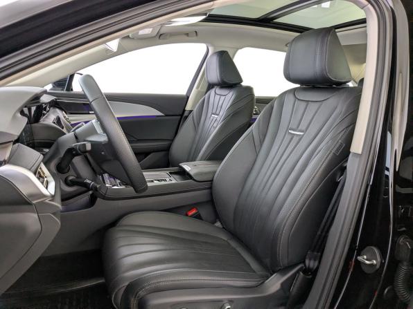 Hongqi H5 II с пробегом 2024 года, цена 3 450 000 рублей, 18070 км, седан, Автокод Объявления