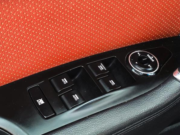 Hyundai i40 I с пробегом 2015 года, цена 1 299 000 рублей, 200800 км, седан, Автокод Объявления