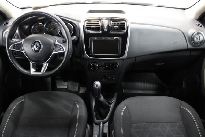 Renault Logan II Рестайлинг с пробегом 2019 года, цена 1 035 000 рублей, 155013 км, седан, Автокод Объявления