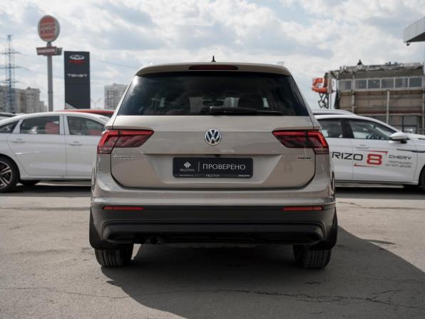 Volkswagen Tiguan II с пробегом 2018 года, цена 2 495 000 рублей, 161893 км, внедорожник, Автокод Объявления