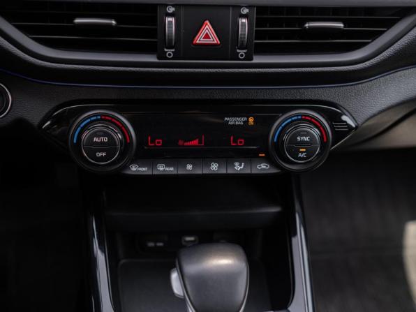 Kia Cerato IV Рестайлинг с пробегом 2021 года, цена 2 025 000 рублей, 81704 км, седан, Автокод Объявления