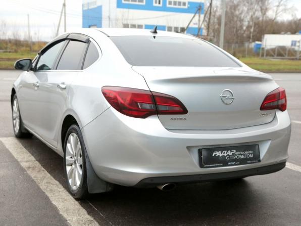 Opel Astra J Рестайлинг с пробегом 2013 года, цена 468 000 рублей, 221500 км, седан, Автокод Объявления