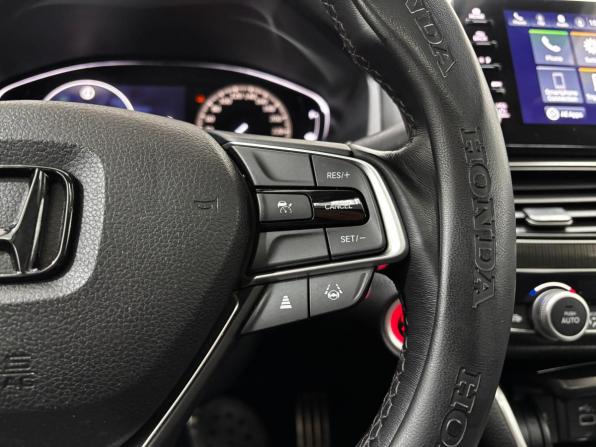 Honda Accord X Рестайлинг с пробегом 2022 года, цена 2 800 000 рублей, 68323 км, седан, Автокод Объявления