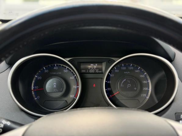 Hyundai ix35 I Рестайлинг с пробегом 2014 года, цена 1 490 000 рублей, 118875 км, внедорожник, Автокод Объявления