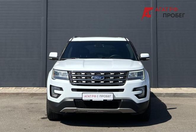 Ford Explorer V Рестайлинг с пробегом 2016 года, цена 2 490 000 рублей, 180000 км, внедорожник, Автокод Объявления