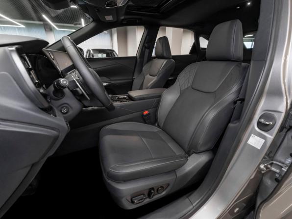 Lexus RX V с пробегом 2026 года, цена 7 950 000 рублей, 122 км, внедорожник, Автокод Объявления