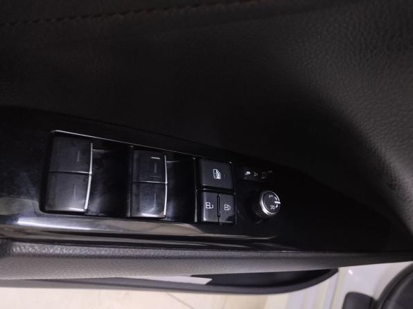 Toyota Camry VIII (XV70) Рестайлинг с пробегом 2022 года, цена 3 090 000 рублей, 122574 км, седан, Автокод Объявления