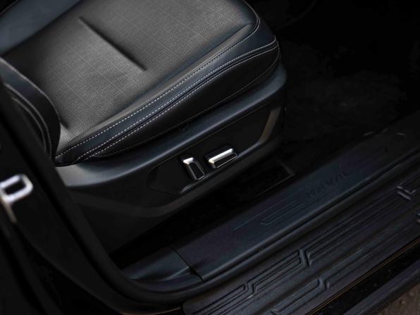 Haval Jolion I Рестайлинг с пробегом 2024 года, цена 2 088 000 рублей, 33076 км, внедорожник, Автокод Объявления