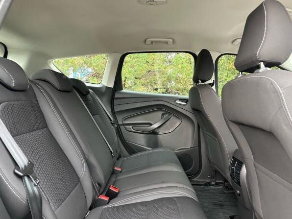 Ford Kuga II Рестайлинг с пробегом 2018 года, цена 1 249 000 рублей, 258492 км, внедорожник, Автокод Объявления