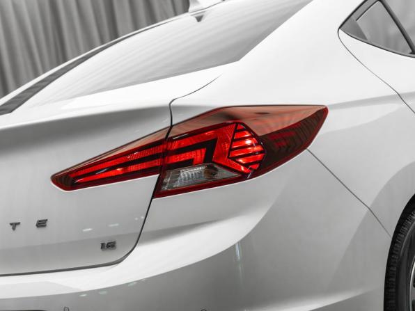 Hyundai Avante VI Рестайлинг с пробегом 2019 года, цена 1 930 000 рублей, 79477 км, седан, Автокод Объявления