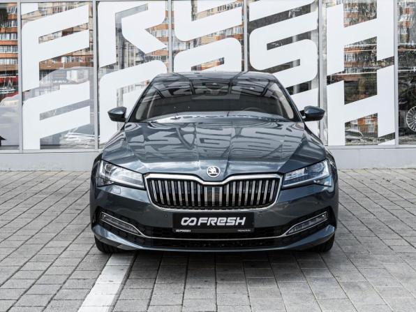 Skoda Superb III Рестайлинг с пробегом 2019 года, цена 2 500 000 рублей, 147478 км, лифтбек, Автокод Объявления