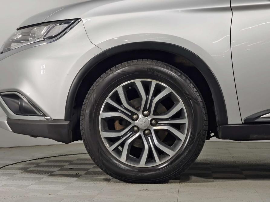 Mitsubishi Outlander III Рестайлинг 2 Санкт-Петербург  - изображение 9