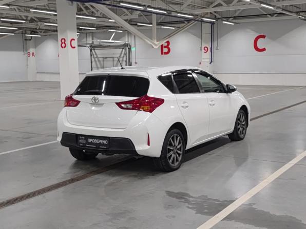 Toyota Auris II с пробегом 2013 года, цена 725 000 рублей, 221106 км, хэтчбек, Автокод Объявления