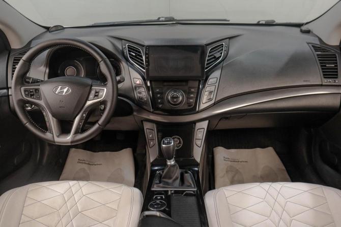 Hyundai i40 I с пробегом 2015 года, цена 1 179 000 рублей, 240000 км, седан, Автокод Объявления
