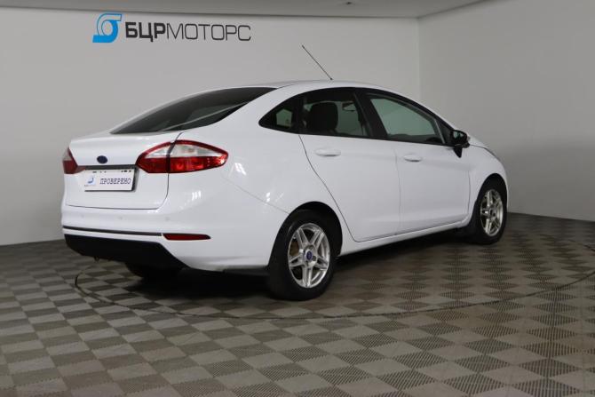 Ford Fiesta Mk6 Рестайлинг с пробегом 2015 года, цена 649 990 рублей, 148893 км, седан, Автокод Объявления