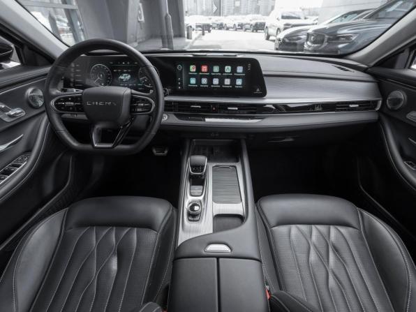 Chery Arrizo 8 с пробегом 2023 года, цена 2 165 000 рублей, 17285 км, седан, Автокод Объявления