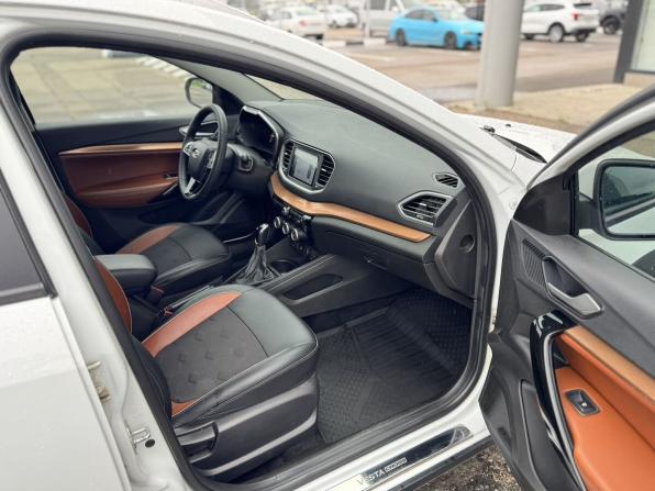 Lada (ВАЗ) Vesta I Рестайлинг (NG) с пробегом 2024 года, цена 1 260 000 рублей, 38000 км, универсал, Автокод Объявления