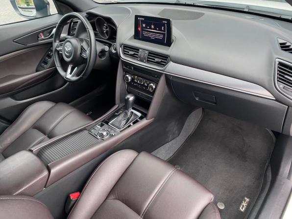 Mazda CX-4 I Рестайлинг с пробегом 2023 года, цена 2 699 000 рублей, 32314 км, внедорожник, Автокод Объявления