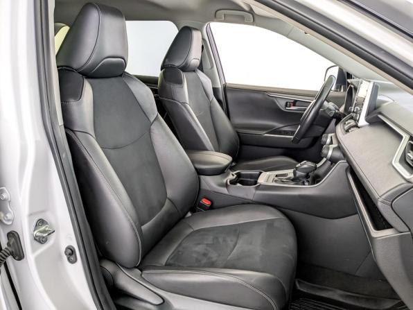 Toyota RAV4 V (XA50) с пробегом 2021 года, цена 3 205 000 рублей, 77286 км, внедорожник, Автокод Объявления