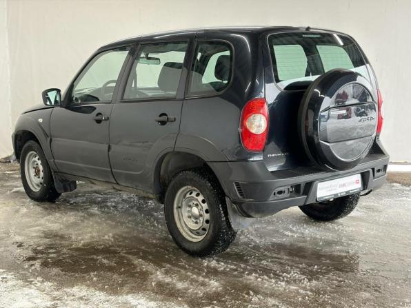 Chevrolet Niva I Рестайлинг с пробегом 2018 года, цена 456 920 рублей, 240000 км, внедорожник, Автокод Объявления
