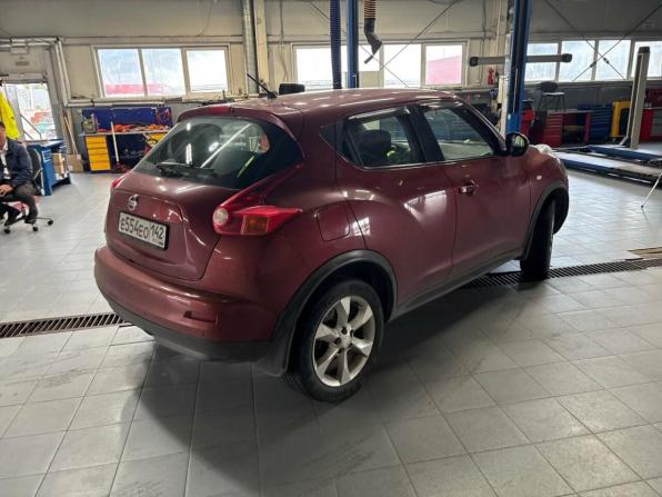 Nissan Juke I с пробегом 2012 года, цена 899 000 рублей, 228033 км, внедорожник, Автокод Объявления
