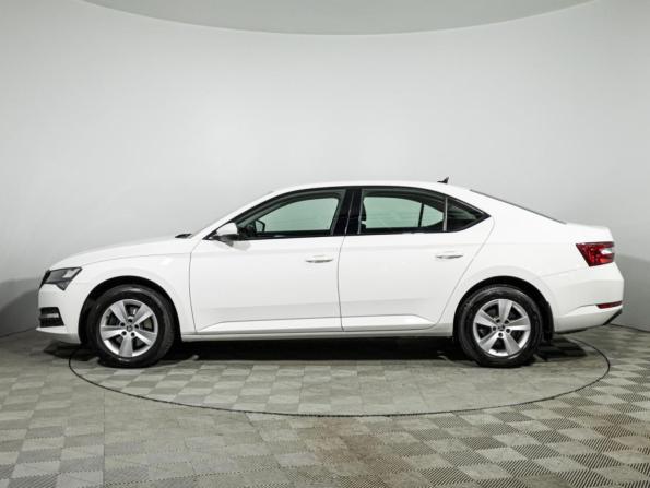 Skoda Superb III Рестайлинг с пробегом 2020 года, цена 2 570 000 рублей, 58319 км, лифтбек, Автокод Объявления