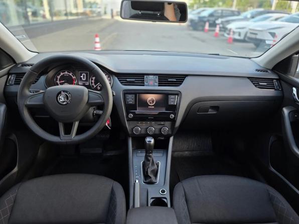 Skoda Octavia III (A7) Рестайлинг с пробегом 2019 года, цена 1 578 000 рублей, 104015 км, лифтбек, Автокод Объявления