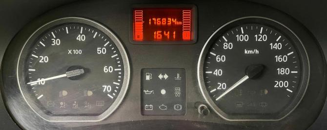 Renault Logan I Рестайлинг с пробегом 2010 года, цена 380 000 рублей, 176834 км, седан, Автокод Объявления