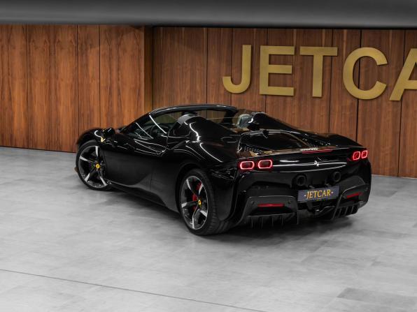 Ferrari SF90 I с пробегом 2024 года, цена 50 700 000 рублей, 440 км, кабриолет, Автокод Объявления