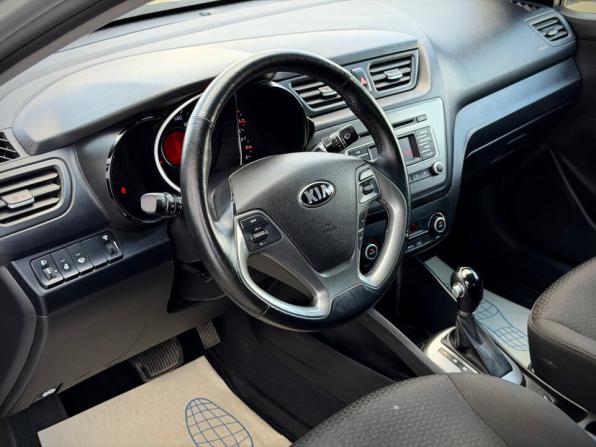Kia Rio III Рестайлинг с пробегом 2017 года, цена 1 120 000 рублей, 150872 км, седан, Автокод Объявления