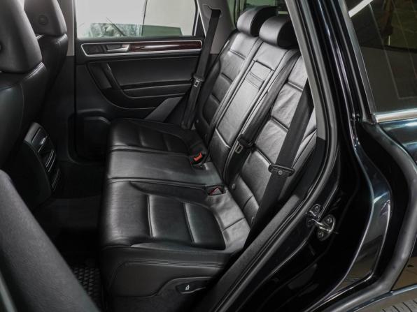 Volkswagen Touareg II с пробегом 2012 года, цена 1 799 000 рублей, 280330 км, внедорожник, Автокод Объявления