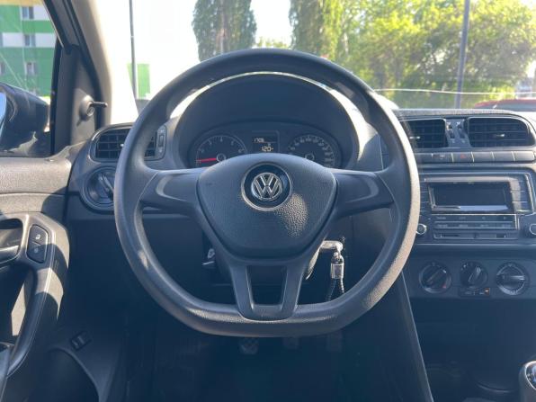 Volkswagen Polo V Рестайлинг с пробегом 2019 года, цена 1 195 300 рублей, 122096 км, седан, Автокод Объявления
