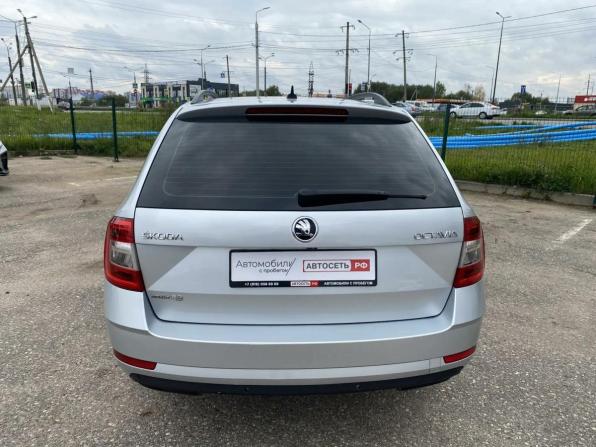 Skoda Octavia III (A7) Рестайлинг с пробегом 2018 года, цена 1 290 000 рублей, 197044 км, универсал, Автокод Объявления