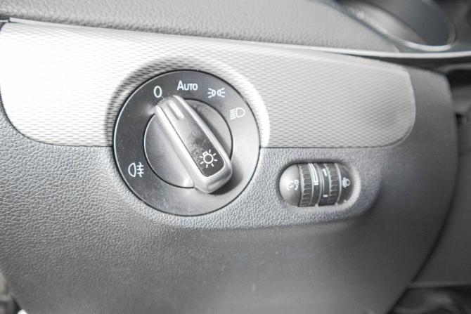 Volkswagen Jetta VI Рестайлинг с пробегом 2015 года, цена 1 149 000 рублей, 208000 км, седан, Автокод Объявления