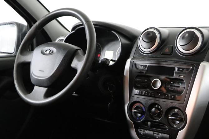 Lada (ВАЗ) Granta I Рестайлинг с пробегом 2018 года, цена 649 990 рублей, 56964 км, седан, Автокод Объявления