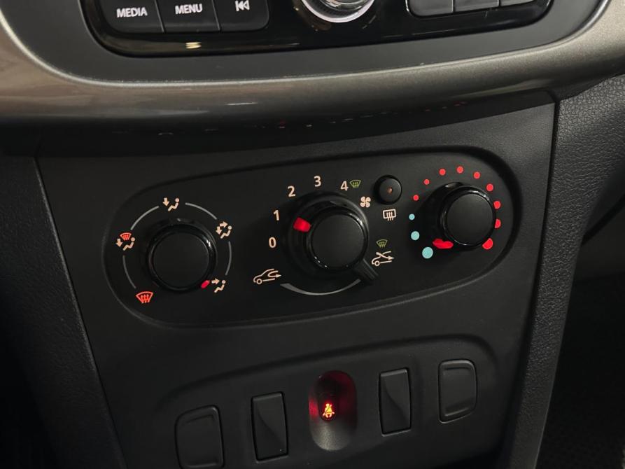Renault Logan II Рестайлинг Санкт-Петербург  - изображение 15