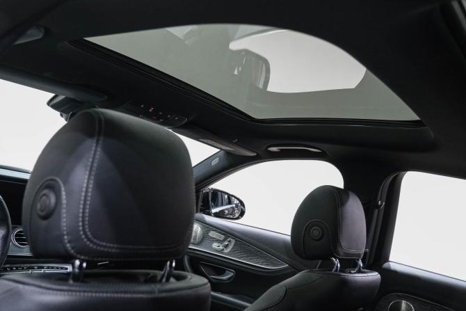 Mercedes-Benz E-Класс V (W213 S213 C238) Рестайлинг с пробегом 2022 года, цена 6 309 000 рублей, 65000 км, седан, Автокод Объявления