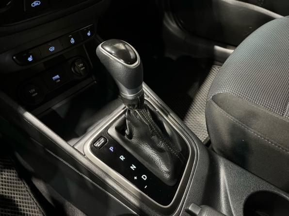 Hyundai Solaris II Рестайлинг с пробегом 2021 года, цена 1 440 000 рублей, 108787 км, седан, Автокод Объявления