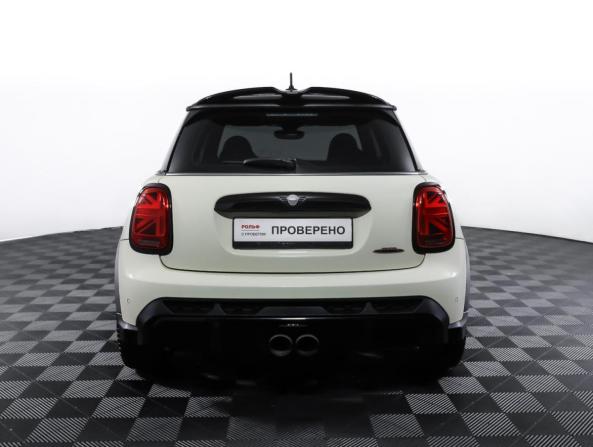 Mini Hatch III (F55/F56) Рестайлинг 2 с пробегом 2021 года, цена 3 778 000 рублей, 26100 км, хэтчбек, Автокод Объявления