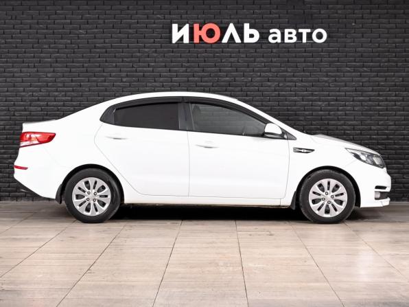 Kia Rio III Рестайлинг с пробегом 2016 года, цена 1 000 000 рублей, 168747 км, седан, Автокод Объявления