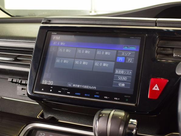 Honda Stepwgn V с пробегом 2016 года, цена 1 565 997 рублей, 203415 км, минивэн, Автокод Объявления