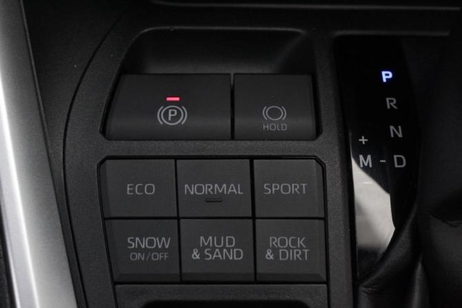 Toyota RAV4 V (XA50) с пробегом 2021 года, цена 3 650 000 рублей, 56116 км, внедорожник, Автокод Объявления