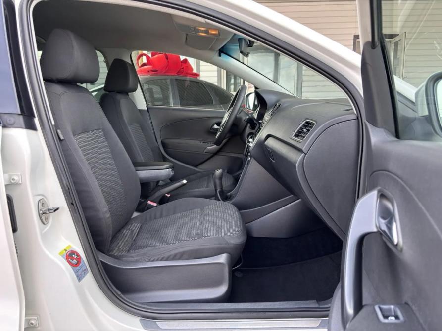 Volkswagen Polo V Краснодар  - изображение 15
